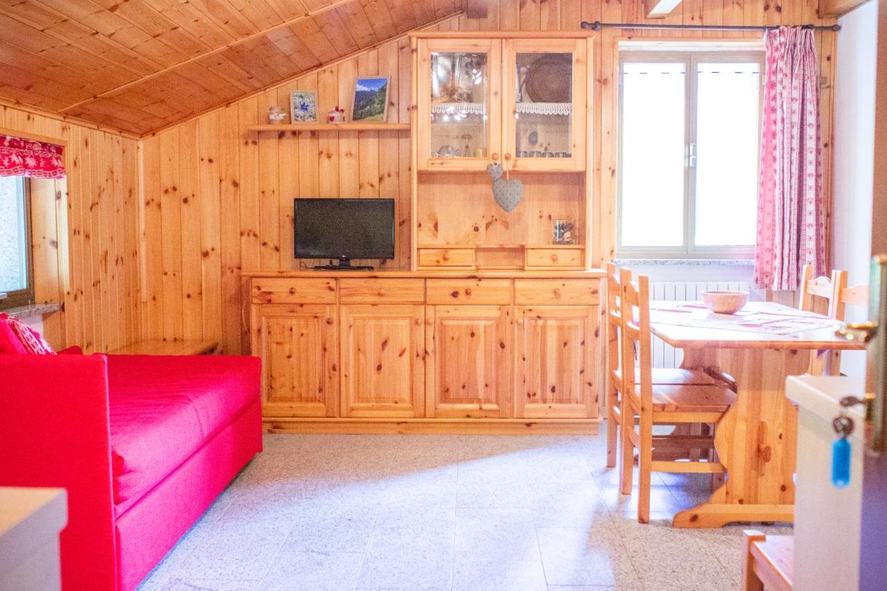 La Piana Appartamenti アルペ・デヴェロ エクステリア 写真
